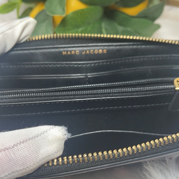 Marc Jacobs Wallet organizer large pink flowers 🌸 floral - Picture 4 of 8